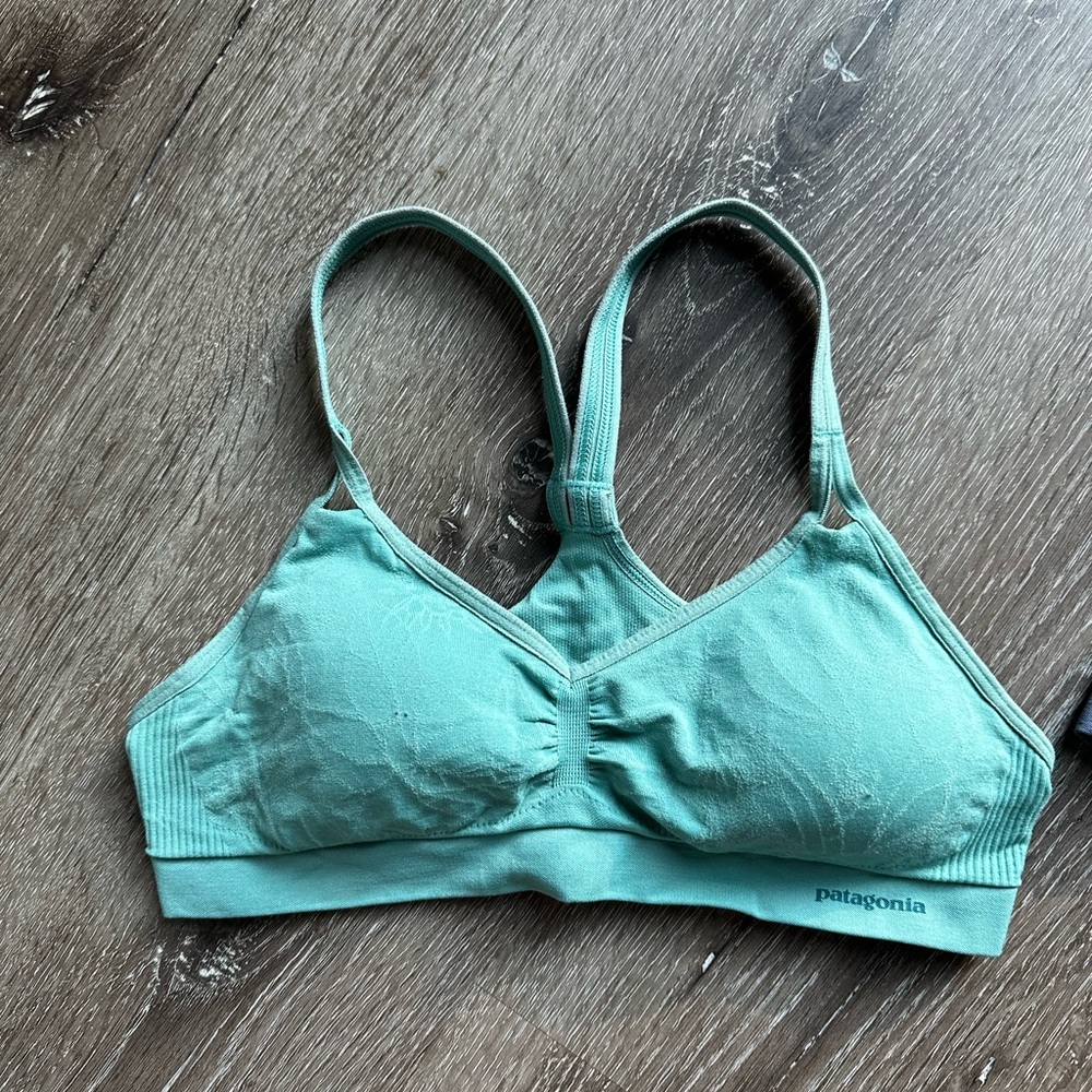 Patagonia barely there bra green size S